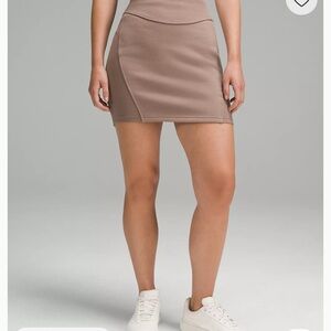 Lululemon Scuba High-Rise Mini Skirt Taupetastic size S/P